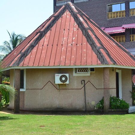 Adrien Beach Hotel 克里比 外观 照片